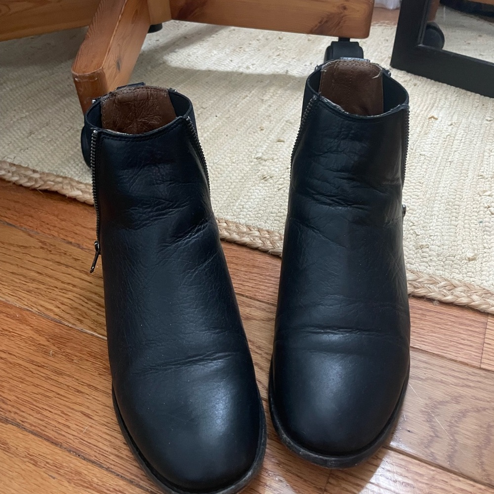 Frye Black Leather Women's Ankle Boots